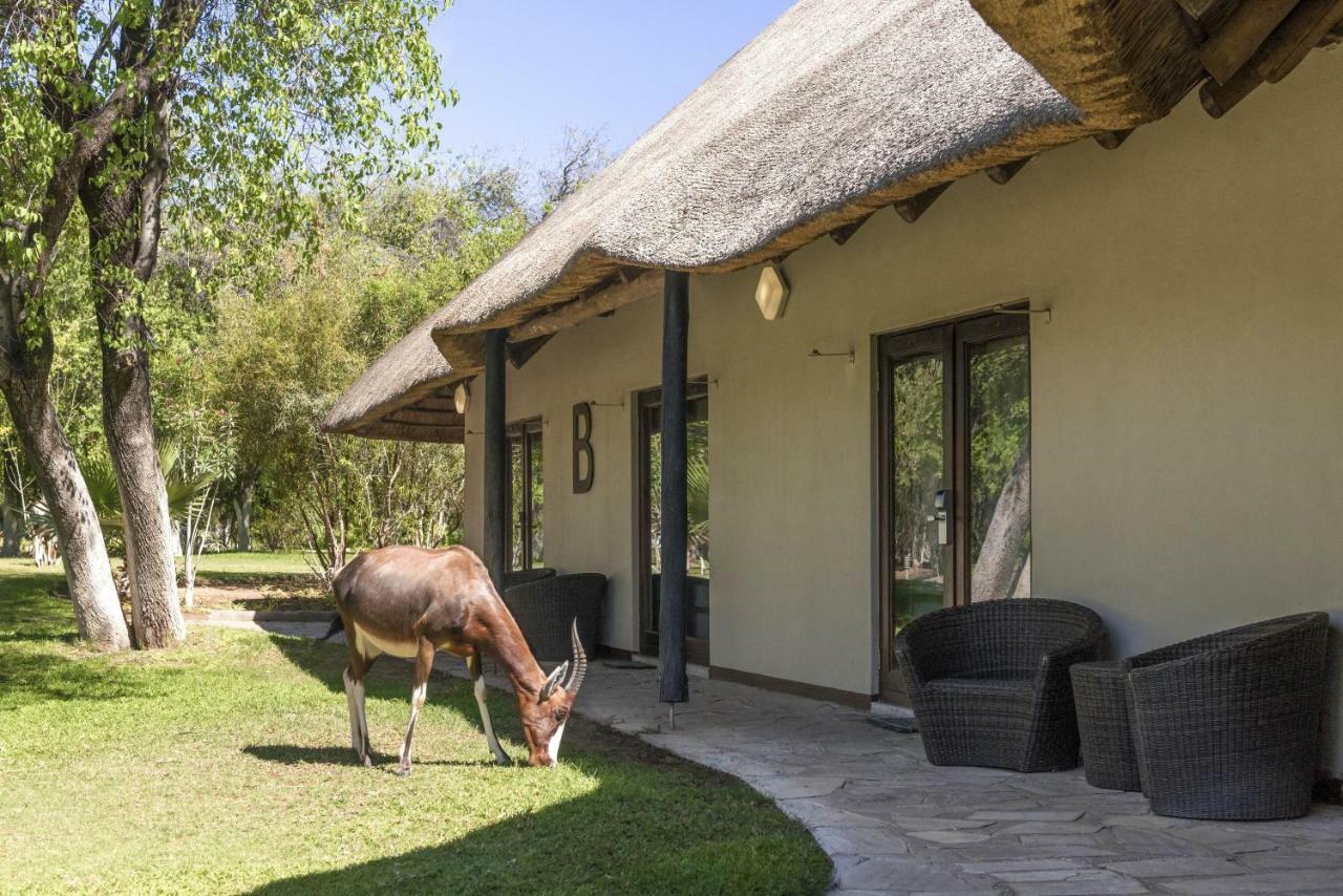 Villa Mokuti Etosha à Namutoni Extérieur photo